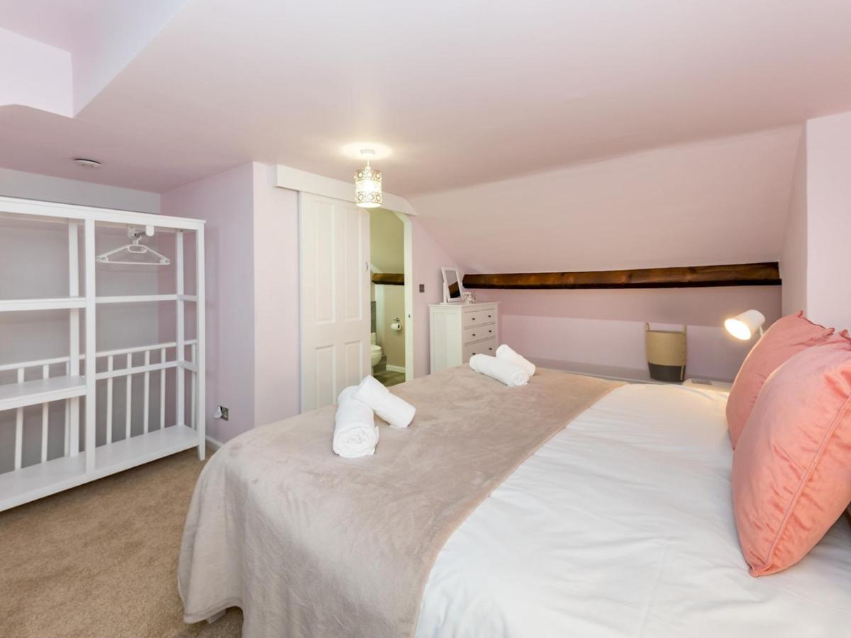 Pass The Keys 3 Storey Townhouse Shrewsbury Extérieur photo